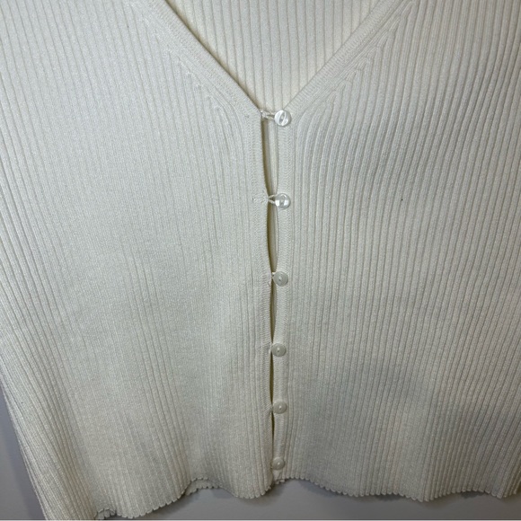 H&M Rib Knit Cropped Top - Picture 4 of 7